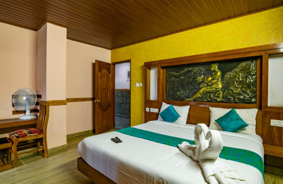 Deluxe non-AC room