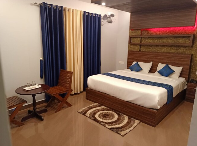 Executive Non AC Room With Bathtub